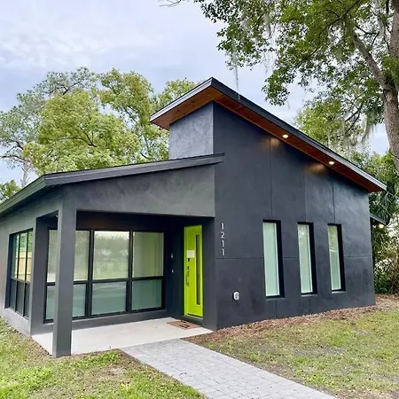 The Butterfly House - With Sauna